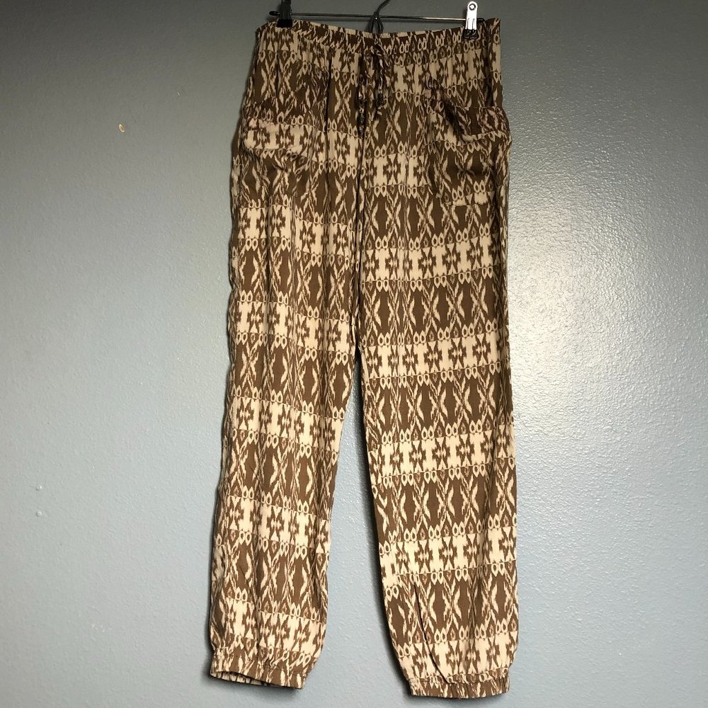 Xhilaration Harem Jogger Pants, Beige/White